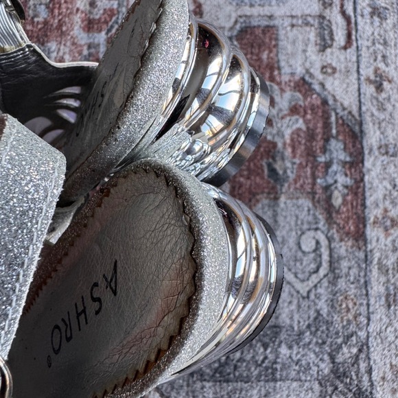 VTG ASHRO Womens Silver Glitter Mesh Slingback Heels Sandals Shoes 9.5W Church - Picture 5 of 10